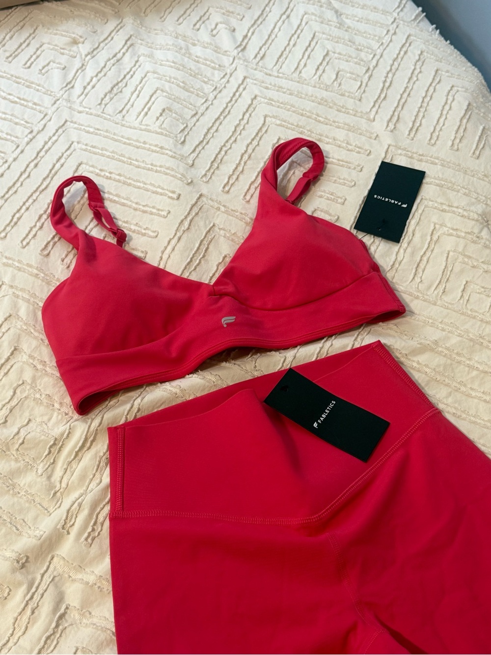 Fabletics Vibrant Pink Activewear Set - Sports Bra + Leggings - Picture 5 of 5